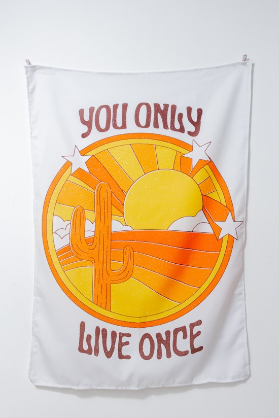 Bandeira Decorativa You Only Live Once