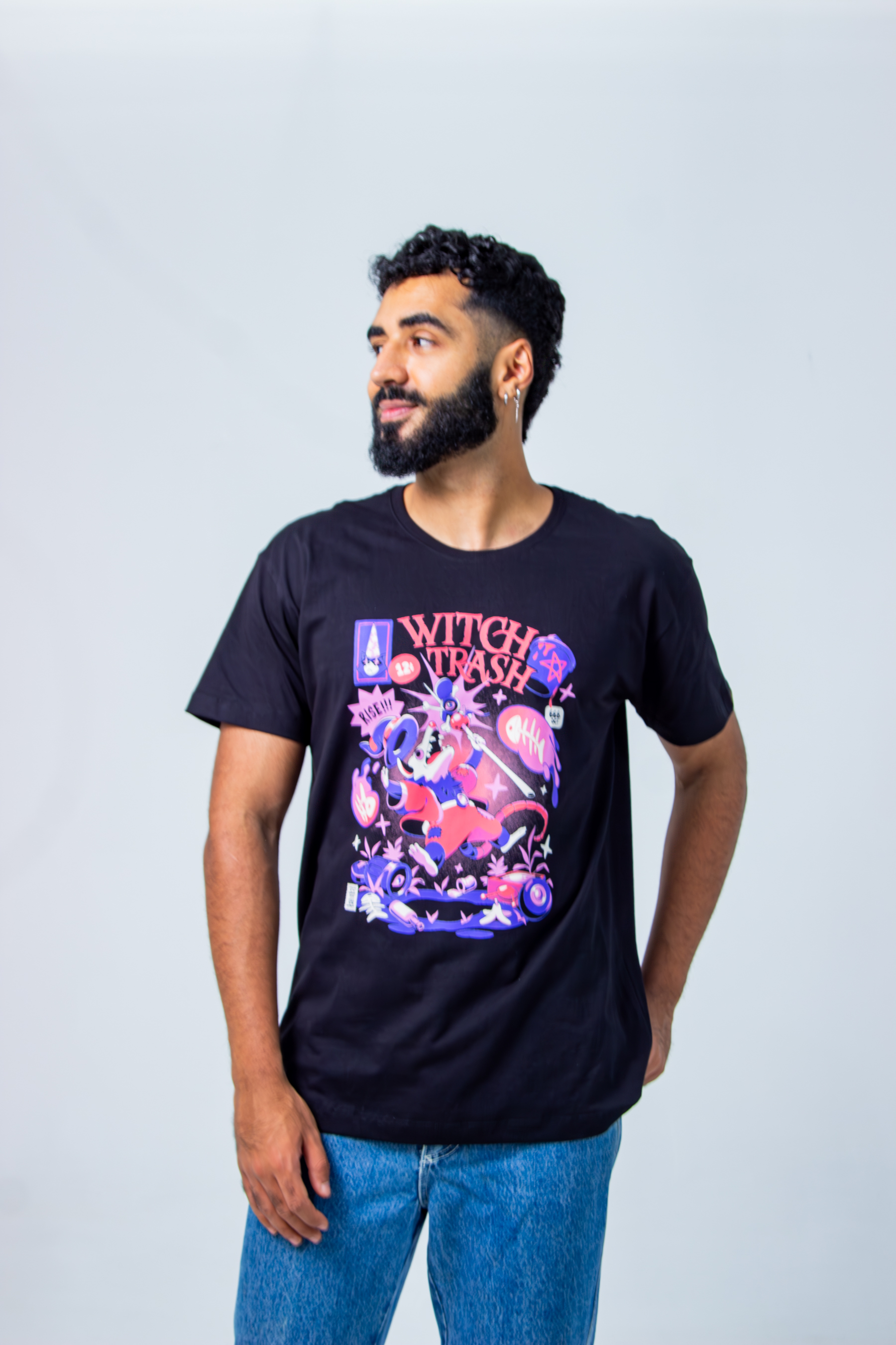 Camiseta Witch Trash - Chico Rei