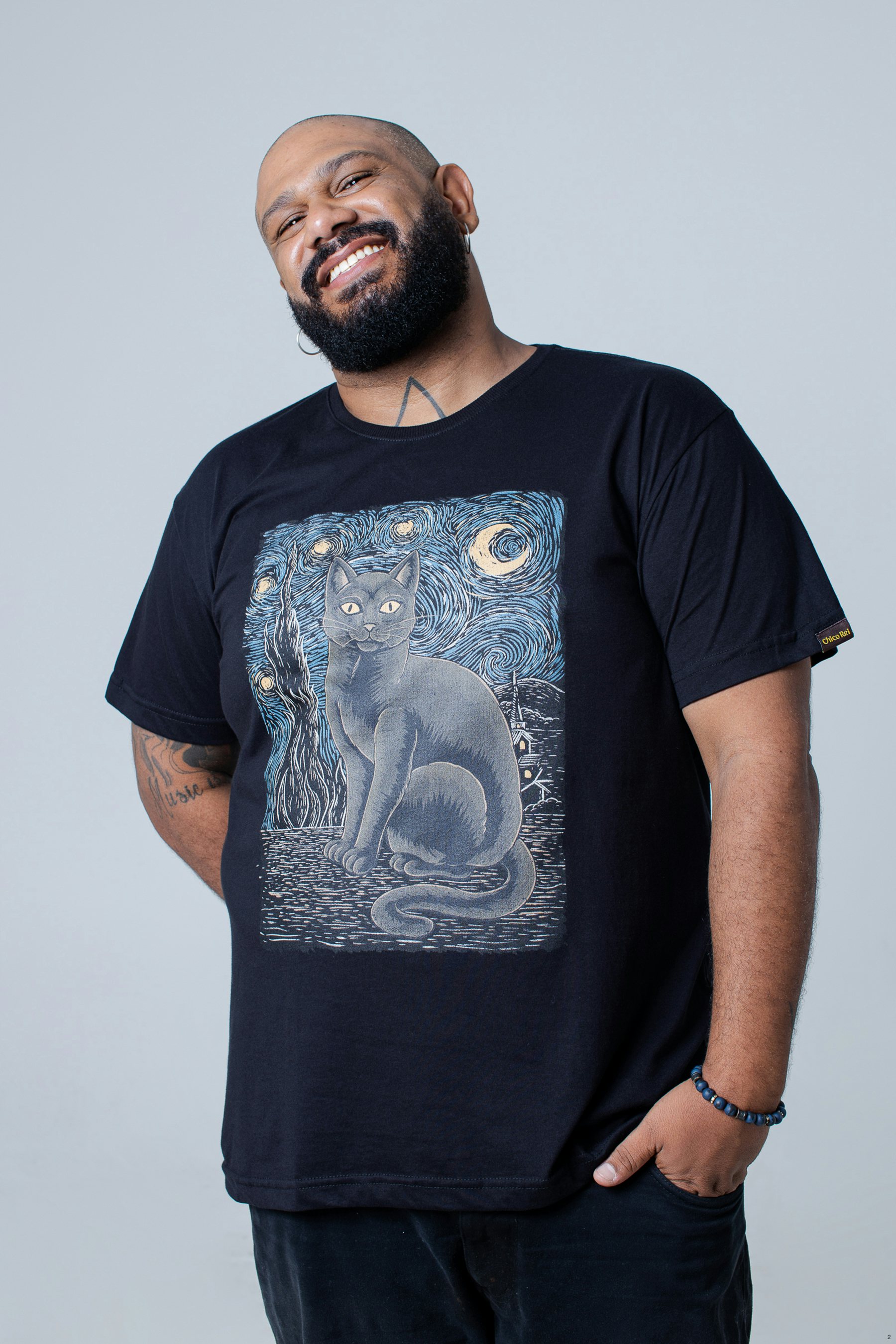 camiseta-noite-estrelada-gatogogh-camiseta-de-gato-chico-rei