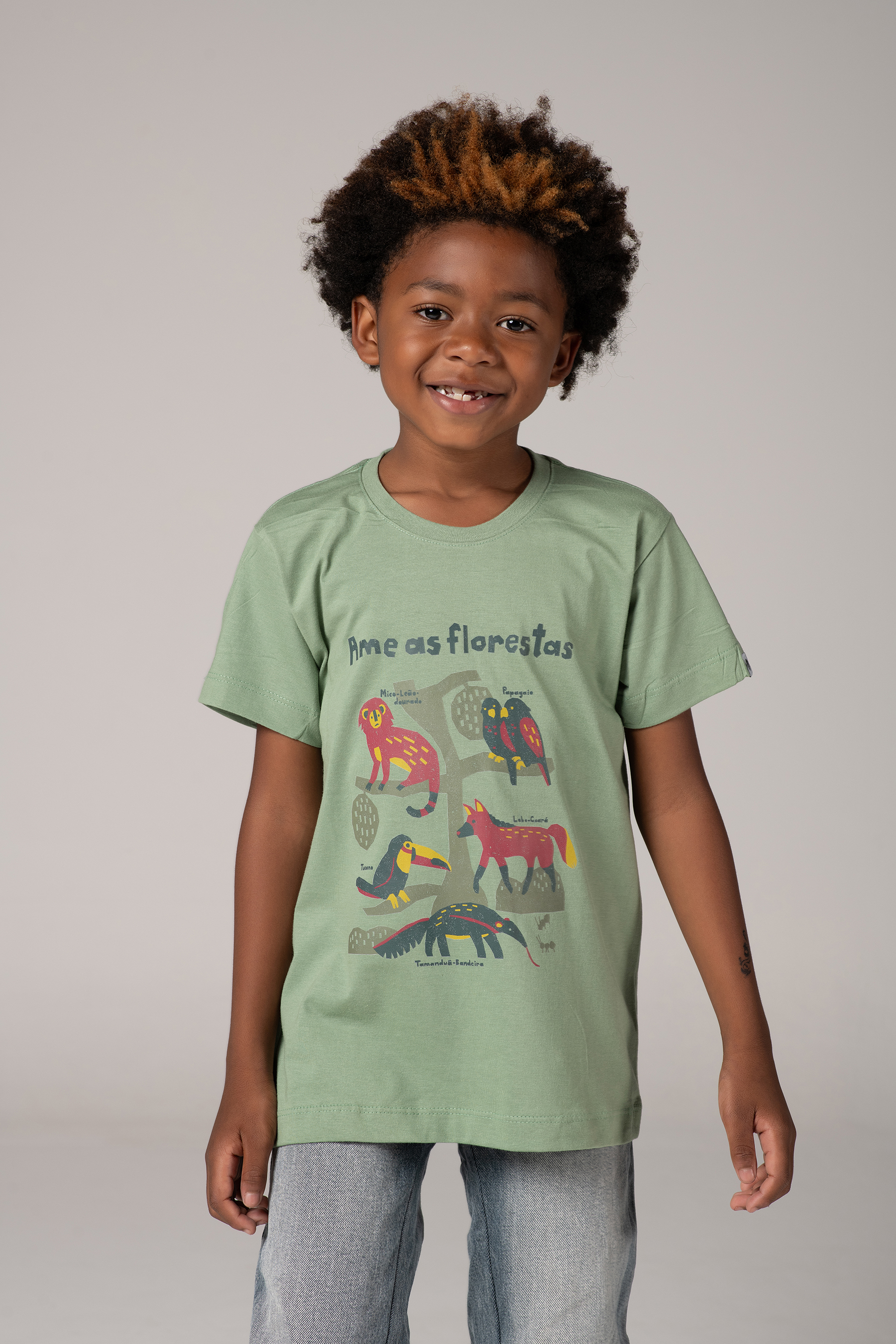 Camiseta Infantil Ame as Florestas